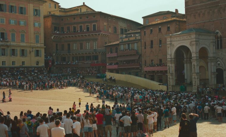 Fantino Dino Pes durante la terza prova del Palio di Siena
