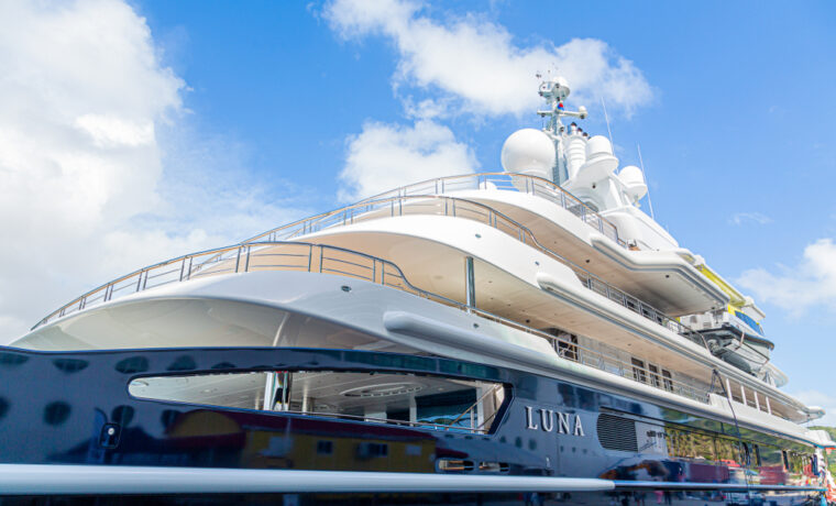 Mega-yacht Boardwalk dell'ambasciatore Usa