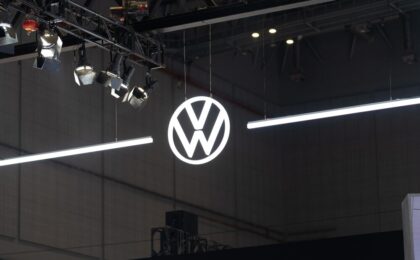 Volkswagen in trattative con JSW per cedere quote in India