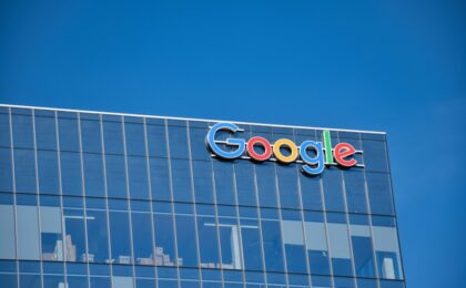 Immagine promozionale della gamma Pixel 11 di Google