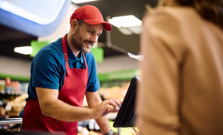 Immagine di un sistema di self-checkout con verifica dell'età
