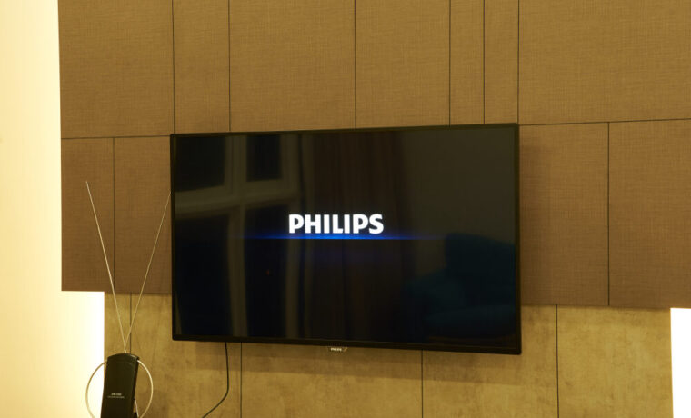 Philips Hue Play Gradient Strip Light Pro