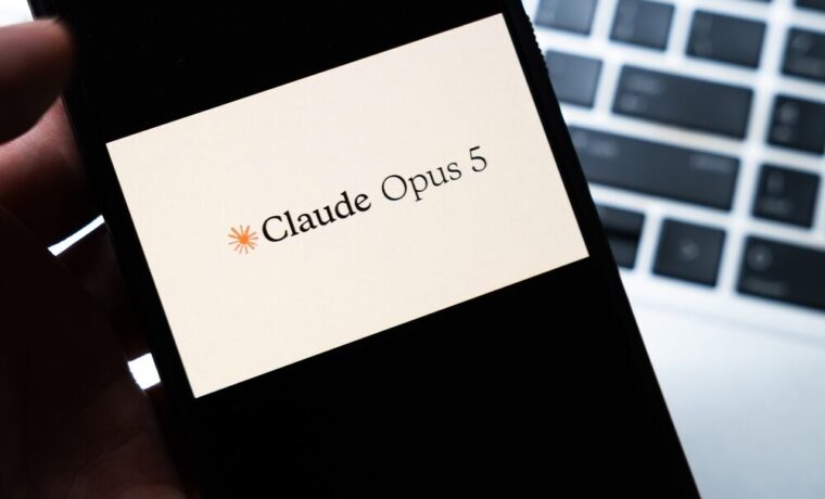 Un ingegnere utilizza l'IA Claude Opus 5 per il reverse engineering di periferiche