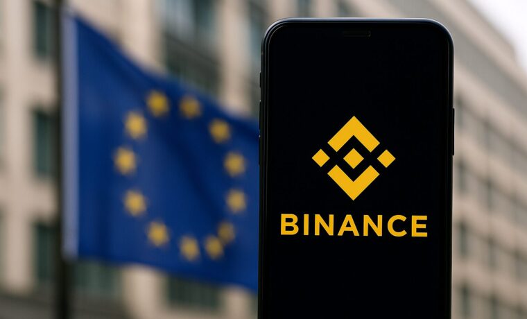Binance, stop operatività in UE dal 1° luglio: cosa devono fare i clienti