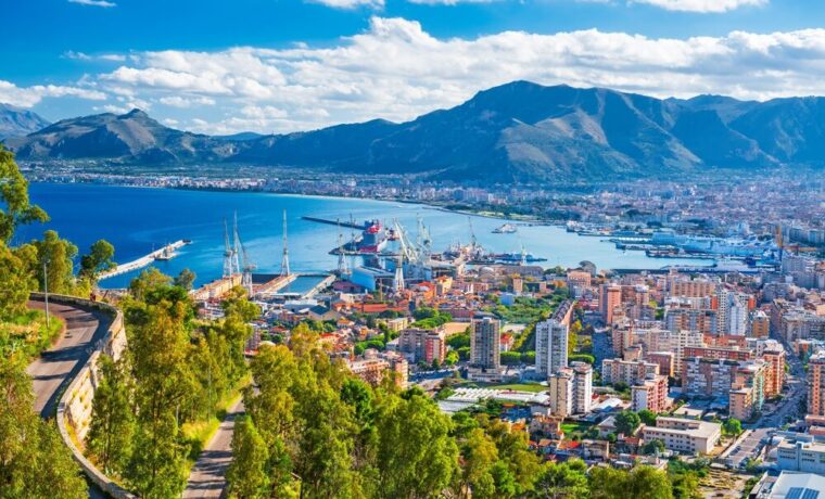 Cantiere navale Fincantieri a Palermo